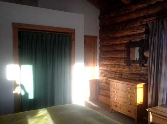 Log Cabins (Steamboat Springs, Colorado, United States)