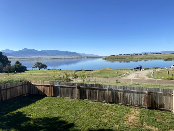 Vacation Rentals (United States of America, McAllister, Montana)