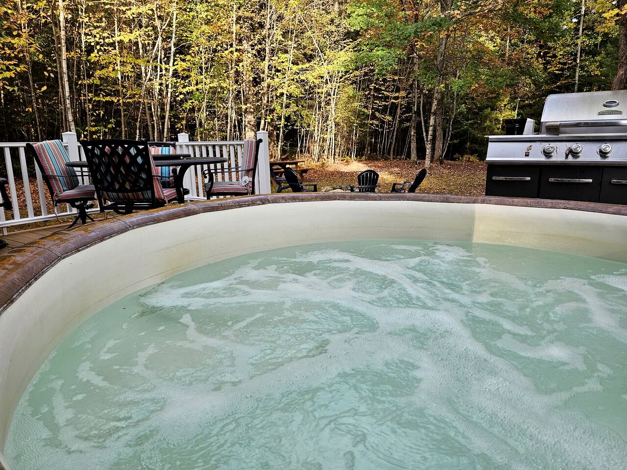Spacious Mountain Cabin with Hot Tub & Fire Pit near White Mountains, New Hampshire