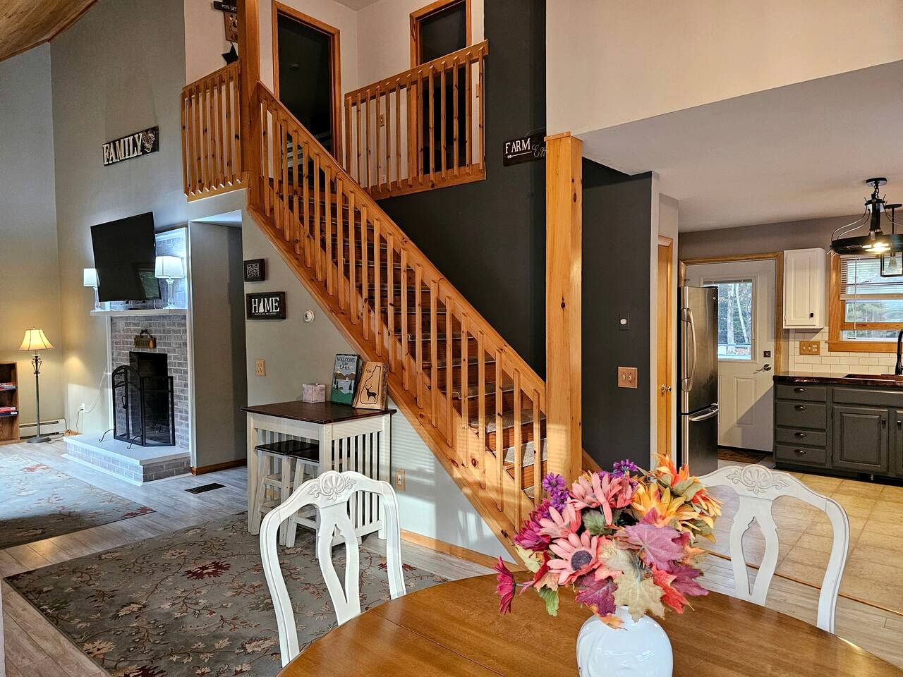 Spacious Mountain Cabin with Hot Tub & Fire Pit near White Mountains, New Hampshire