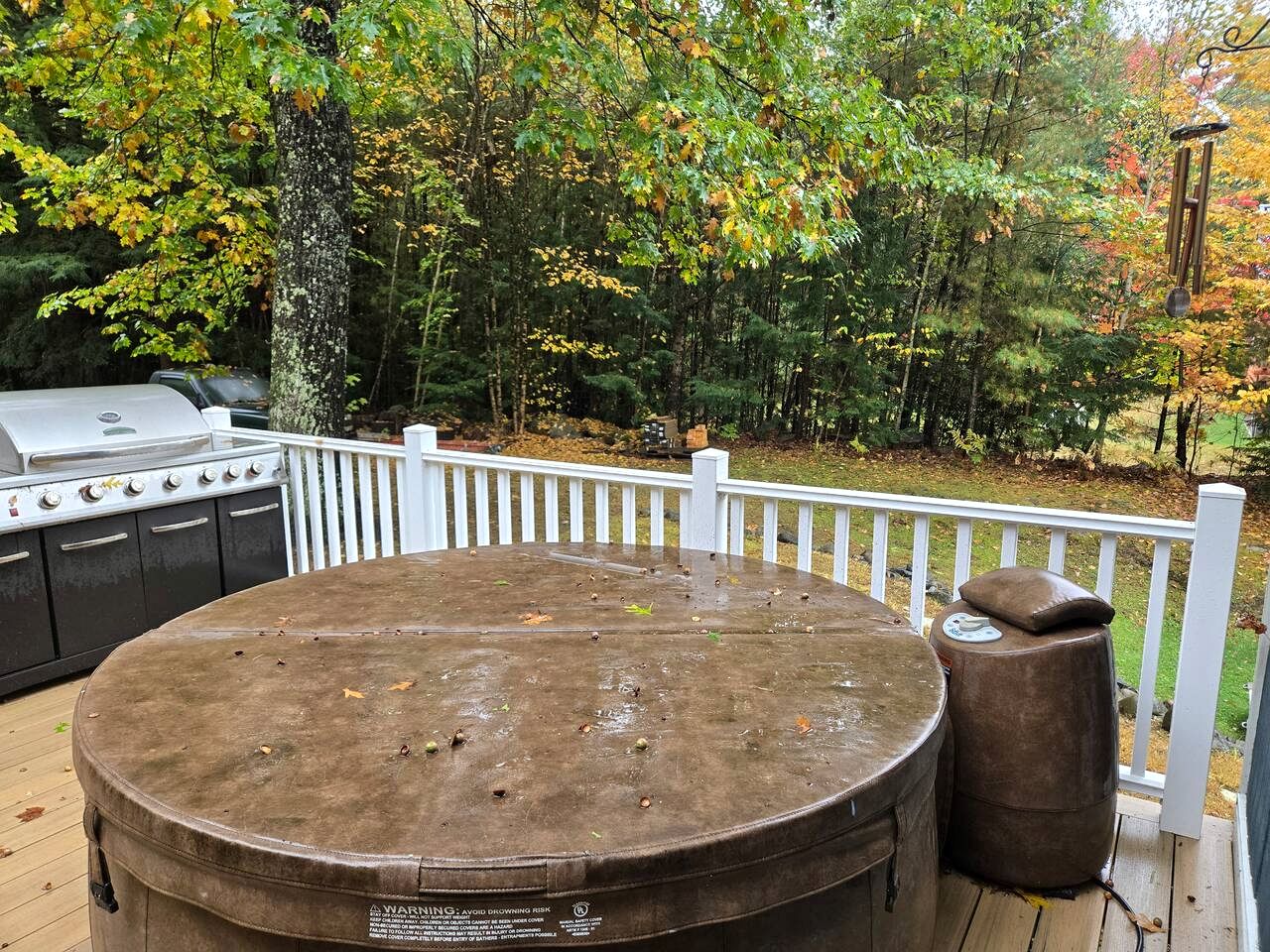 Spacious Mountain Cabin with Hot Tub & Fire Pit near White Mountains, New Hampshire