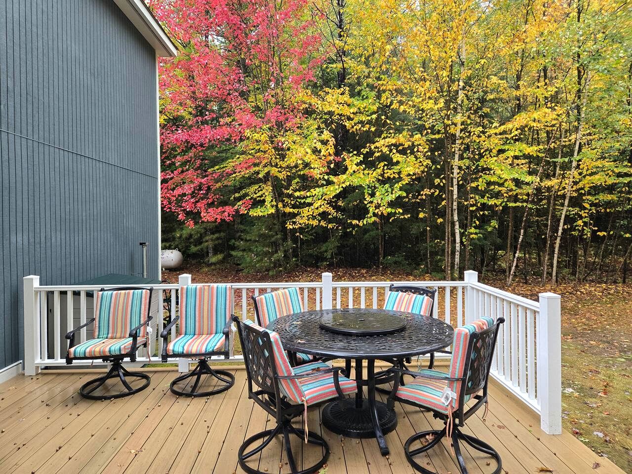 Spacious Mountain Cabin with Hot Tub & Fire Pit near White Mountains, New Hampshire