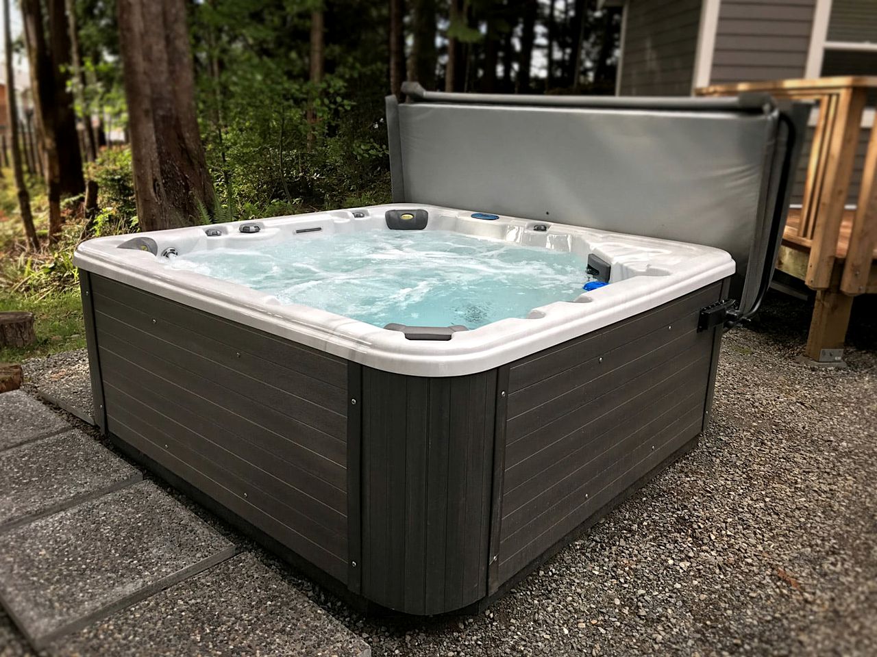 Gorgeous Suite with Spectacular Harbor Views for Tranquil Weekend Getaway near Tofino, British Columbia