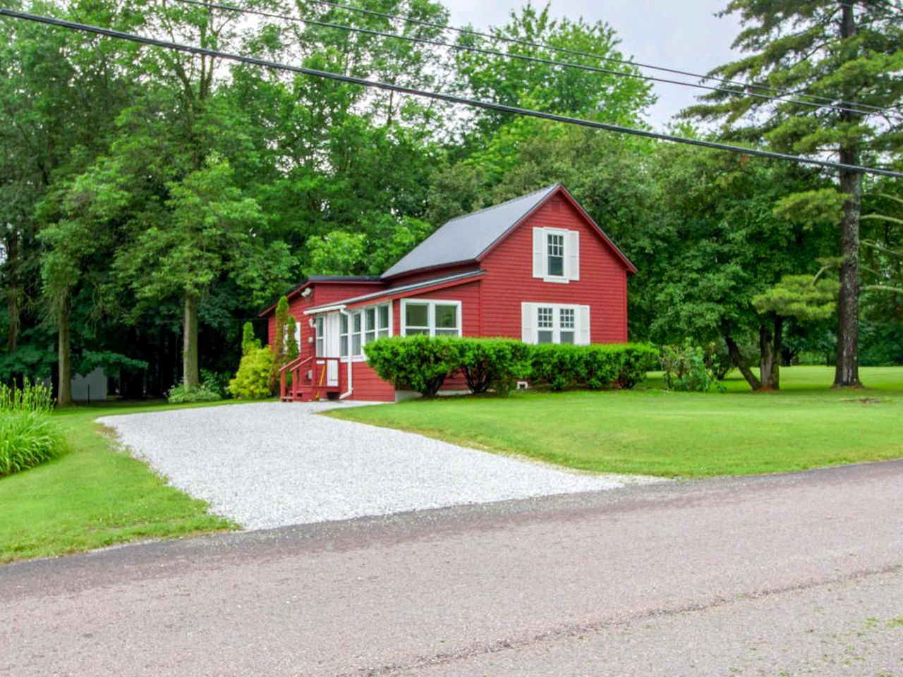 Cabin on Lake Champlain in North Hero, Vermont