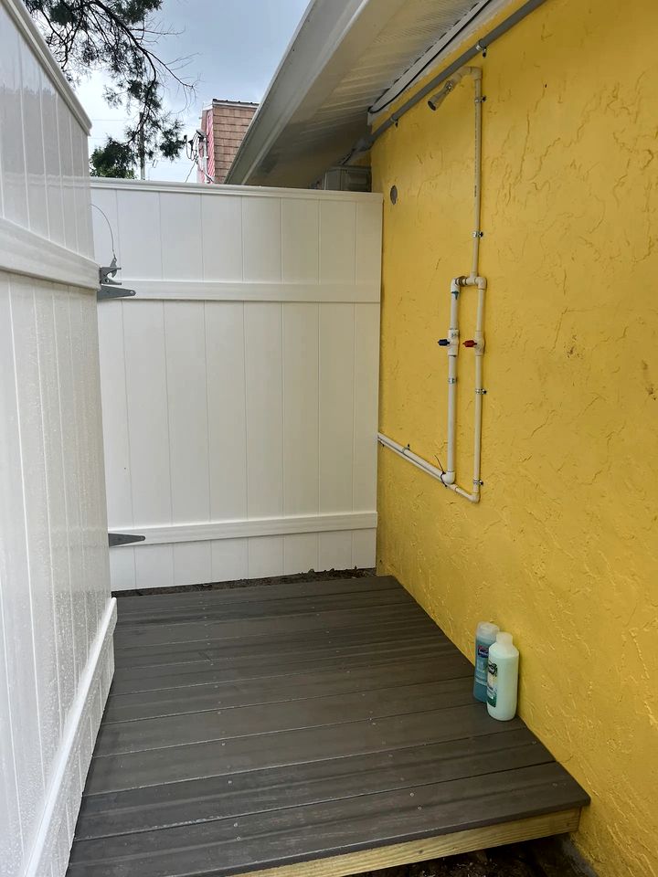 Picturesque Camper with Kayak Provided in Weeki Wachee, Florida