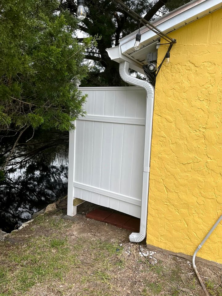 Picturesque Camper with Kayak Provided in Weeki Wachee, Florida