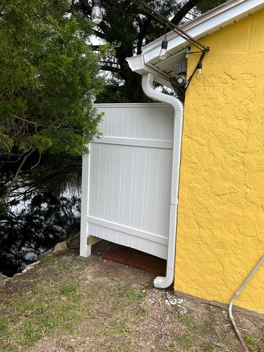 Caravans (United States of America, Weeki Wachee, Florida)