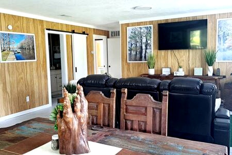 Vacation Rentals (United States of America, Karnack, Texas)