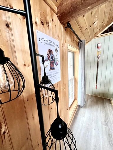 Cabins (United States of America, Burnham, Maine)