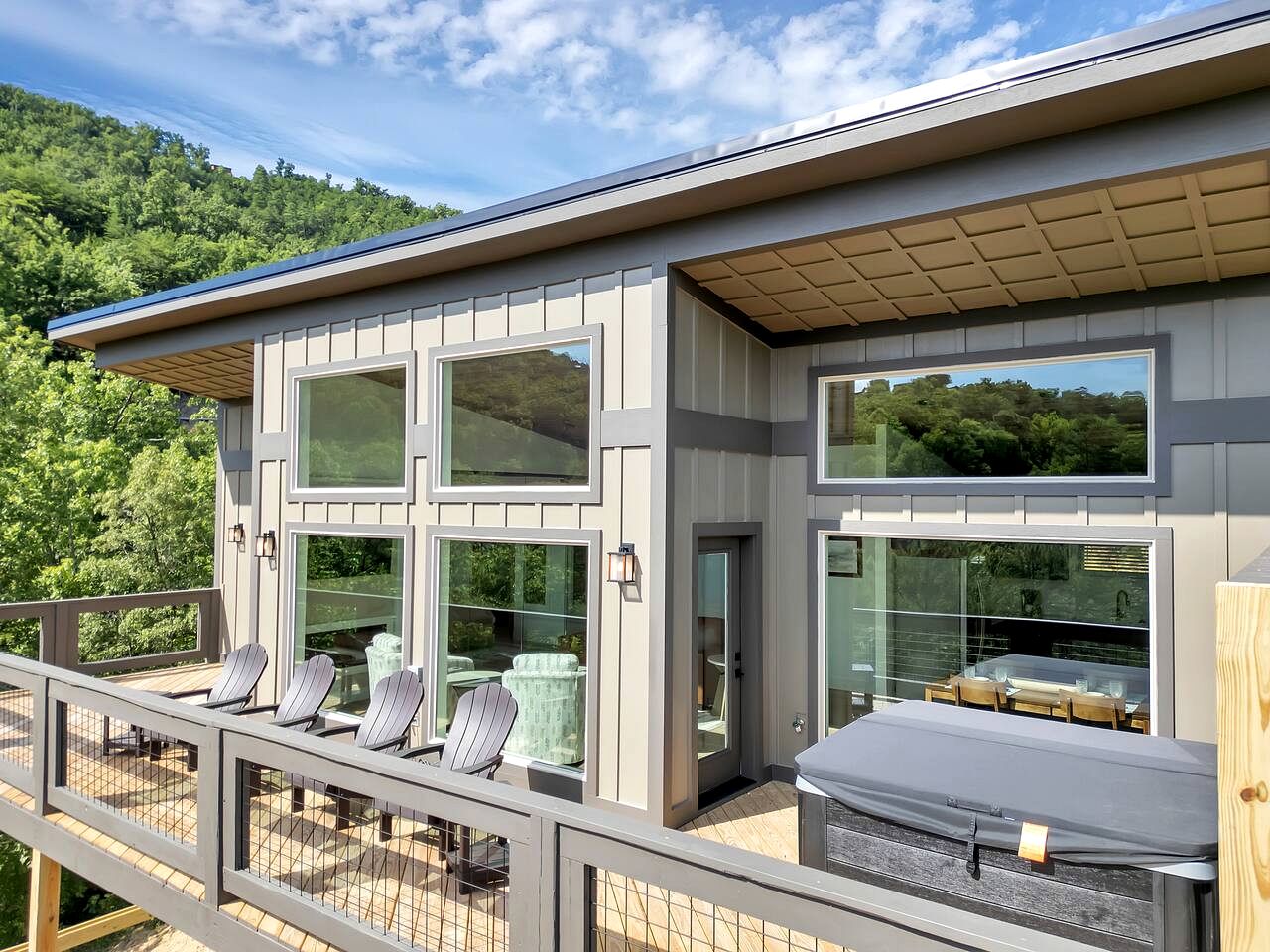 Modern Mountain-Top Chalet with Glass-Wall Views near Dollywood in Pigeon Forge, Tennessee