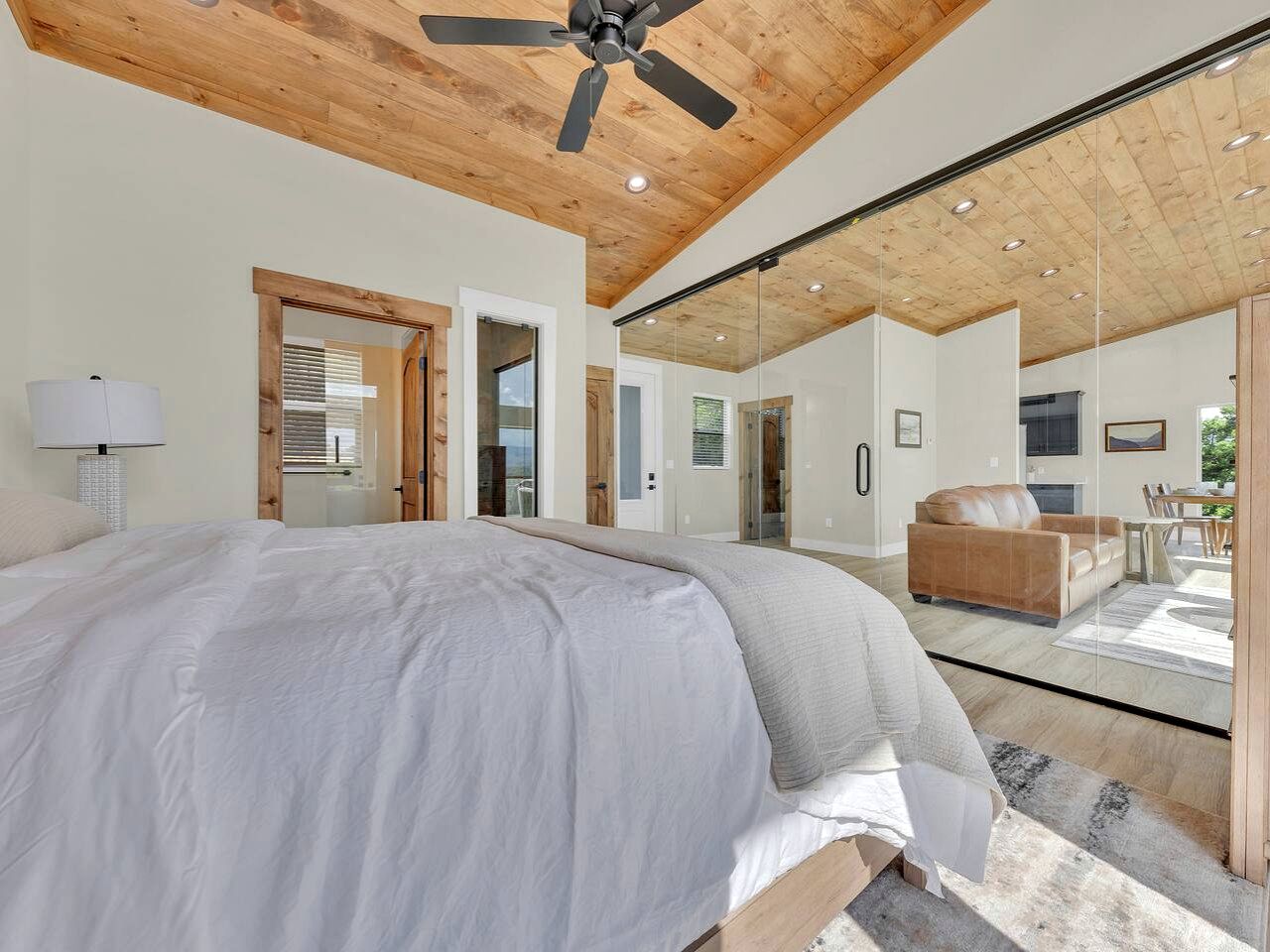 Modern Mountain-Top Chalet with Glass-Wall Views near Dollywood in Pigeon Forge, Tennessee