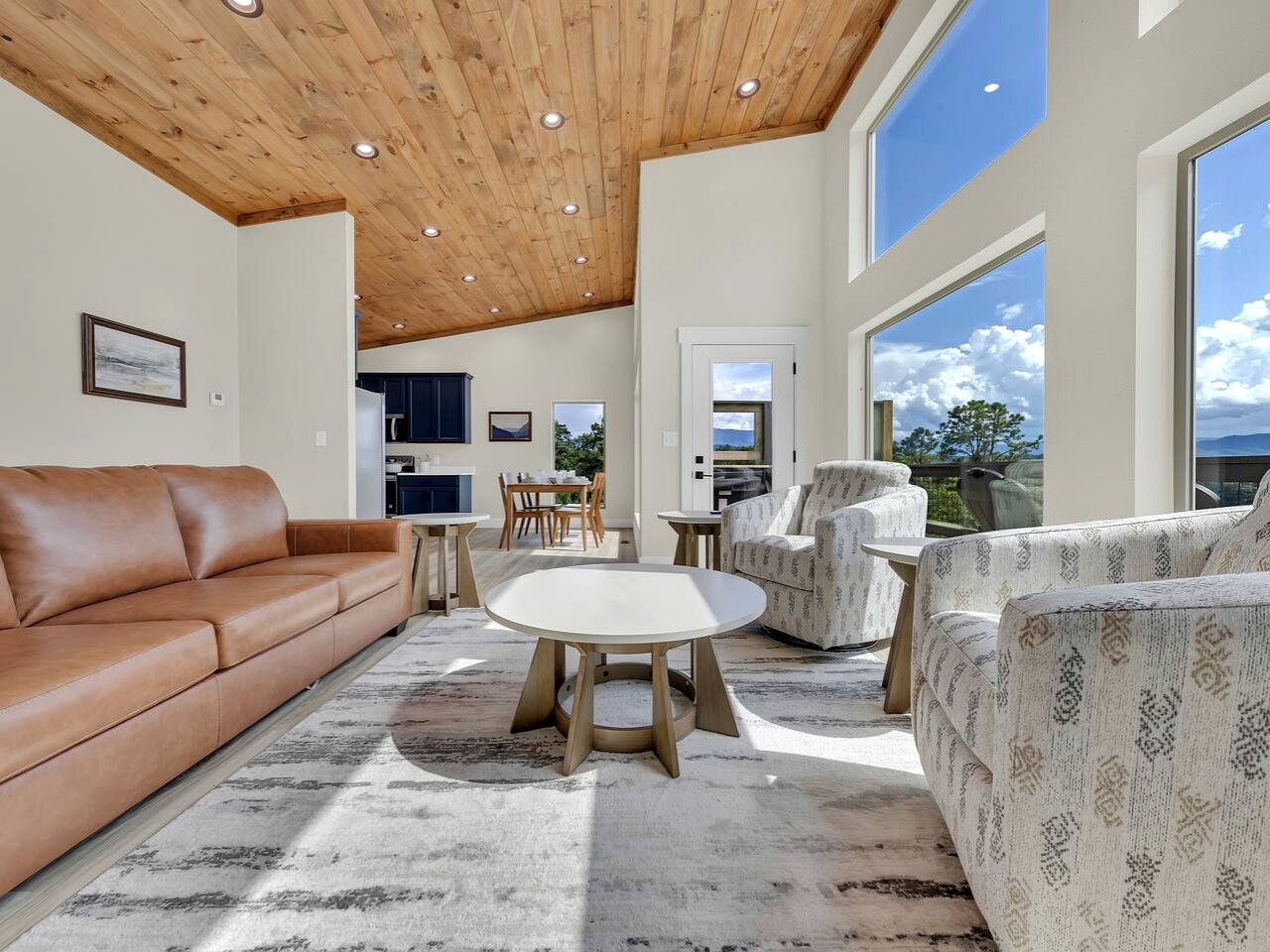 Modern Mountain-Top Chalet with Glass-Wall Views near Dollywood in Pigeon Forge, Tennessee