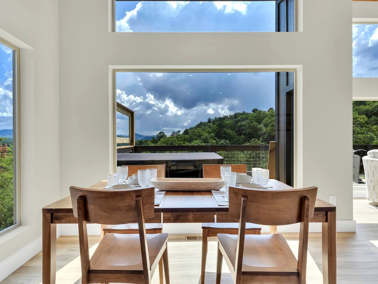 Modern Mountain-Top Chalet with Glass-Wall Views near Dollywood in Pigeon Forge, Tennessee