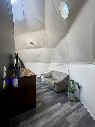 Domes (United States of America, Traphill, North Carolina)