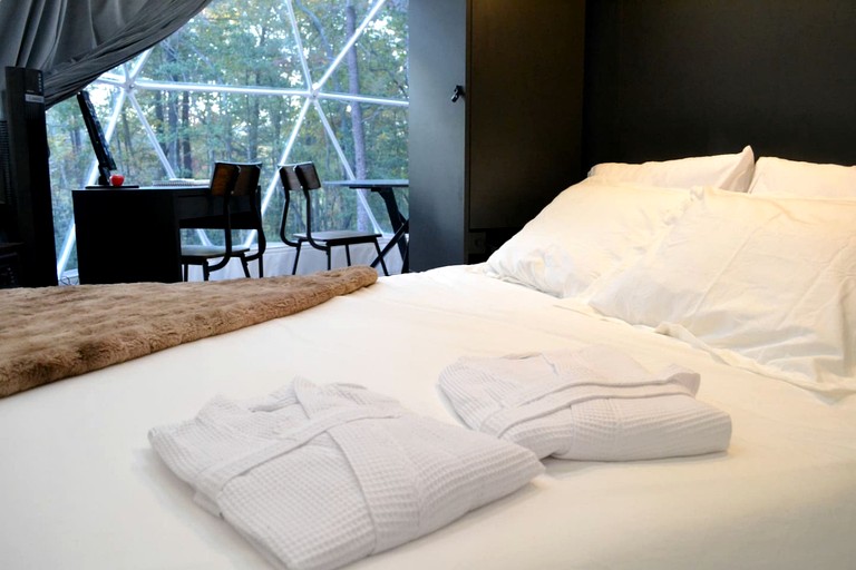 Domes (United States of America, Traphill, North Carolina)