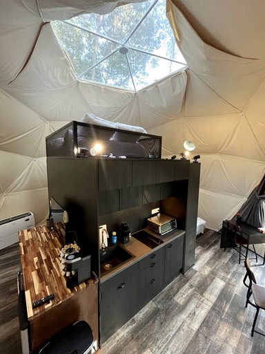 Domes (United States of America, Traphill, North Carolina)