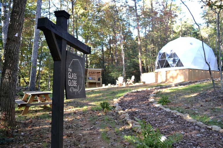 Domes (United States of America, Traphill, North Carolina)