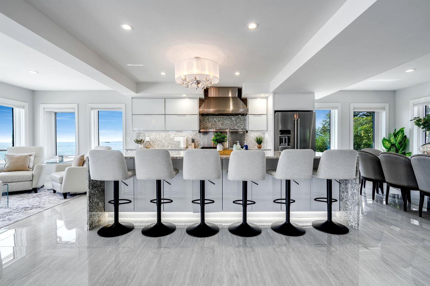 Luxury Waterfront Estate with Beach Access and Expansive Grounds in Ontario, Canada