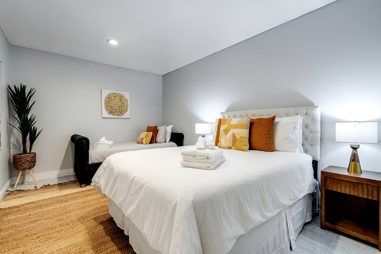 Vacation Rentals (Canada, Wheatley, Ontario)