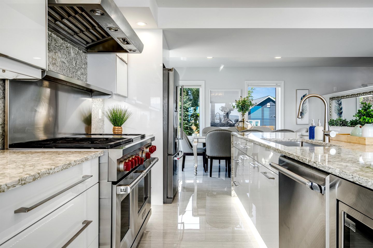 Luxury Waterfront Estate with Beach Access and Expansive Grounds in Ontario, Canada