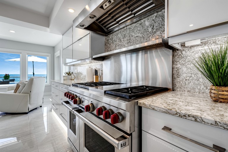 Vacation Rentals (Canada, Wheatley, Ontario)