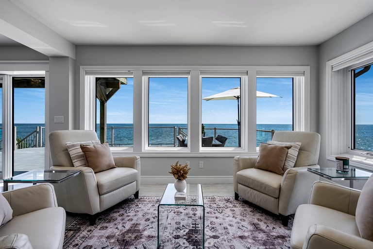 Vacation Rentals (Canada, Wheatley, Ontario)