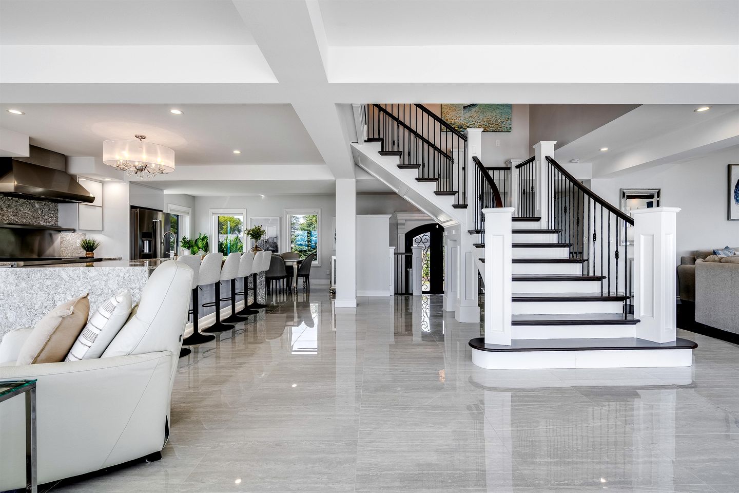 Luxury Waterfront Estate with Beach Access and Expansive Grounds in Ontario, Canada