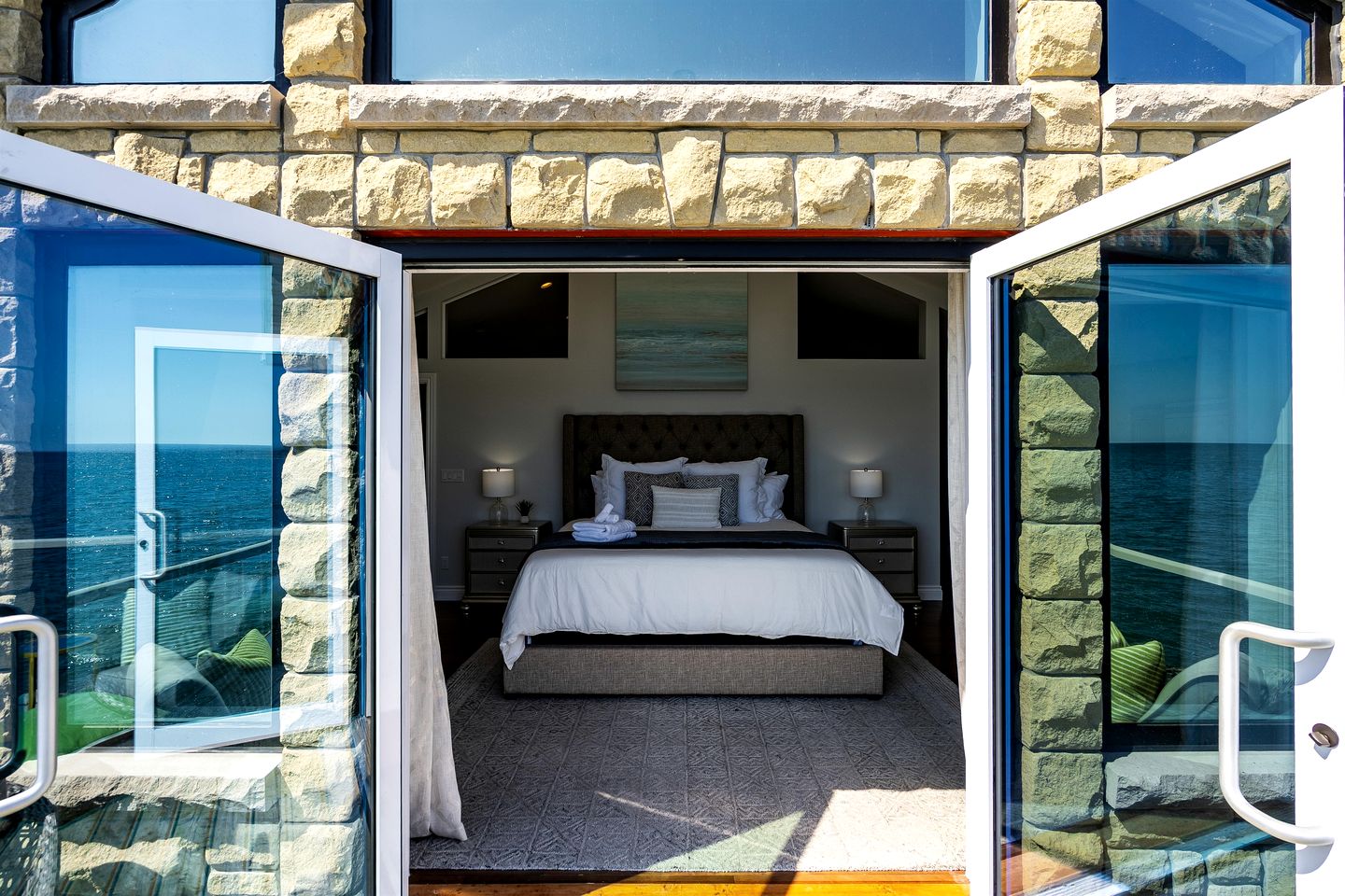 Luxury Waterfront Estate with Beach Access and Expansive Grounds in Ontario, Canada