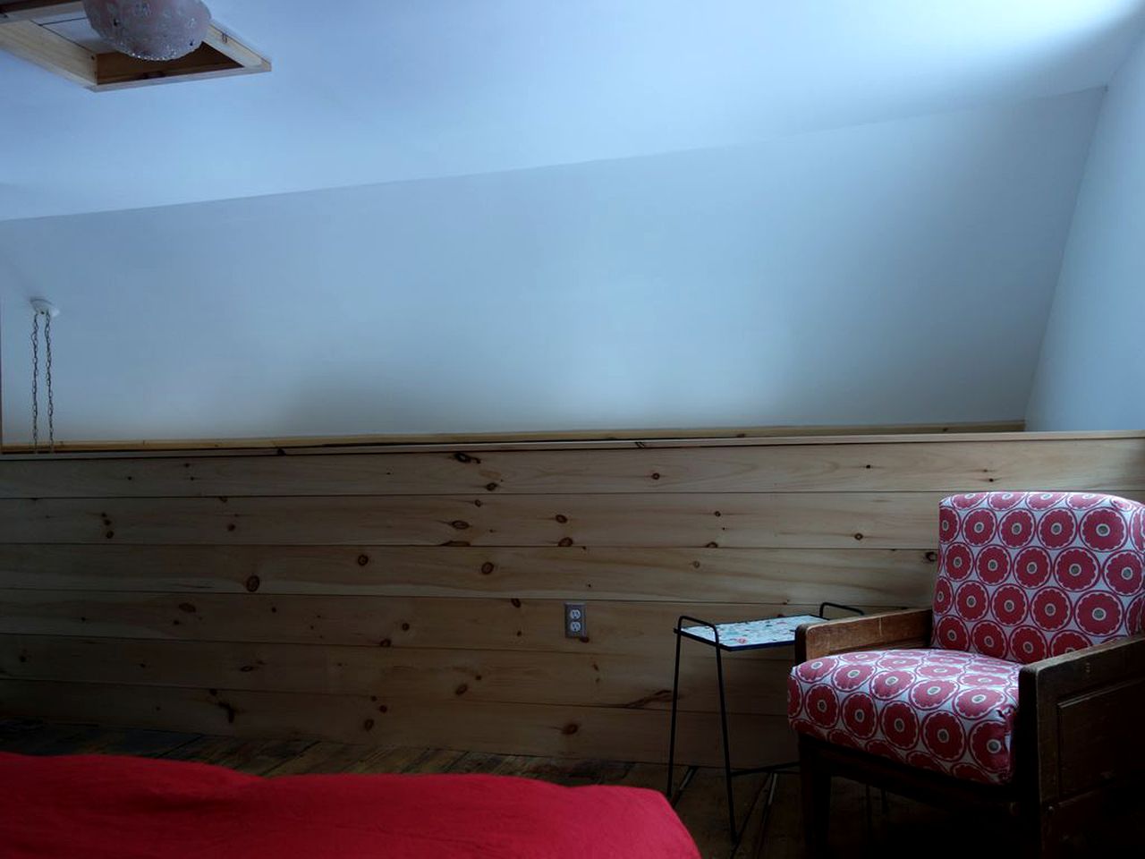 Charming Cabin Getaway with a Wood-Burning Stove in Chesterfield, Massachusetts