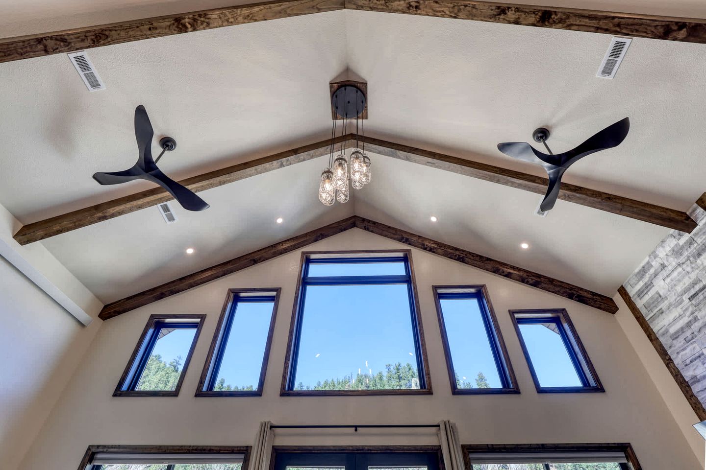 Luxury Black Hills Chalet with Hot Tub Near Mount Rushmore, Keystone SD