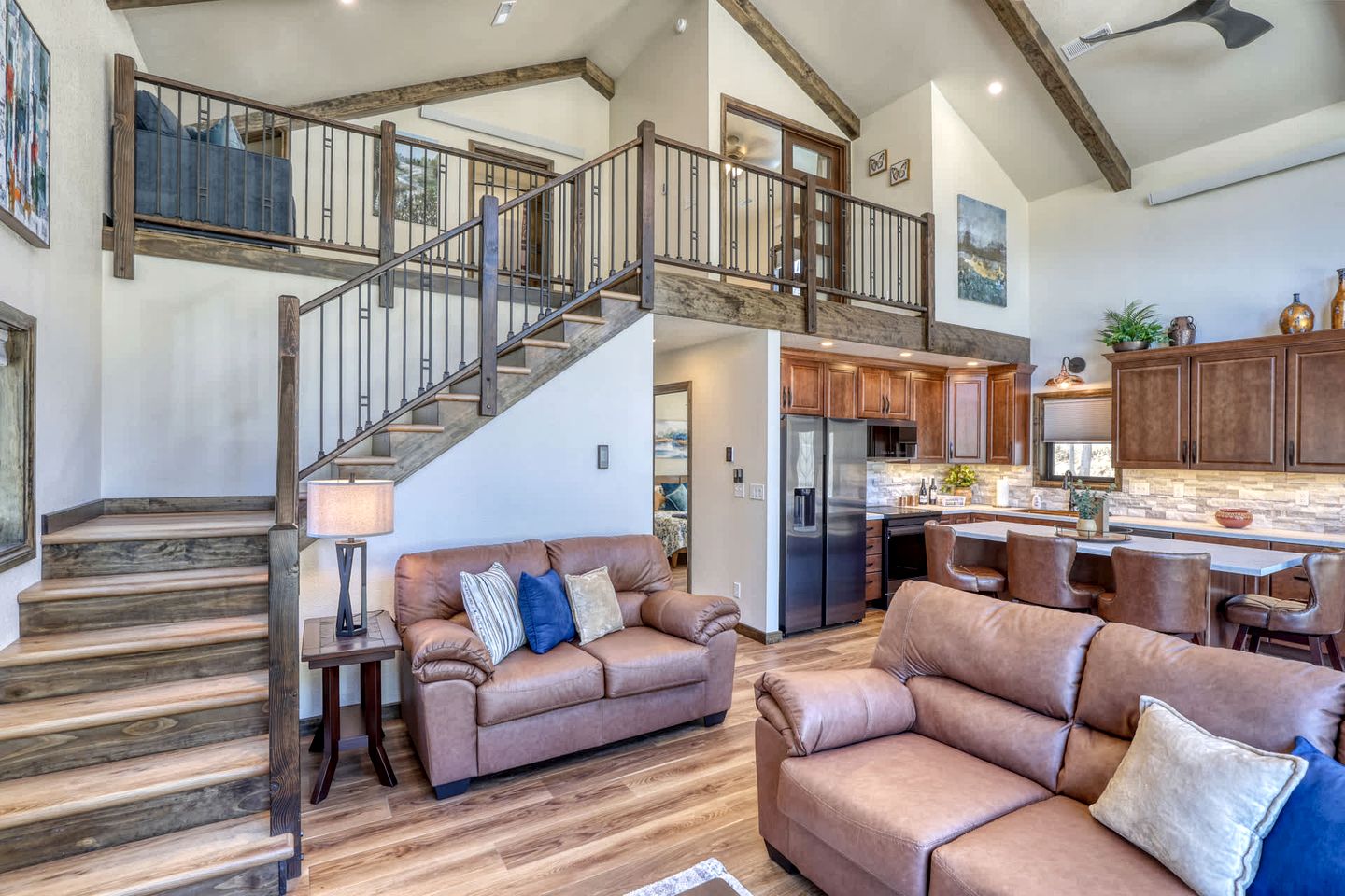 Luxury Black Hills Chalet with Hot Tub Near Mount Rushmore, Keystone SD