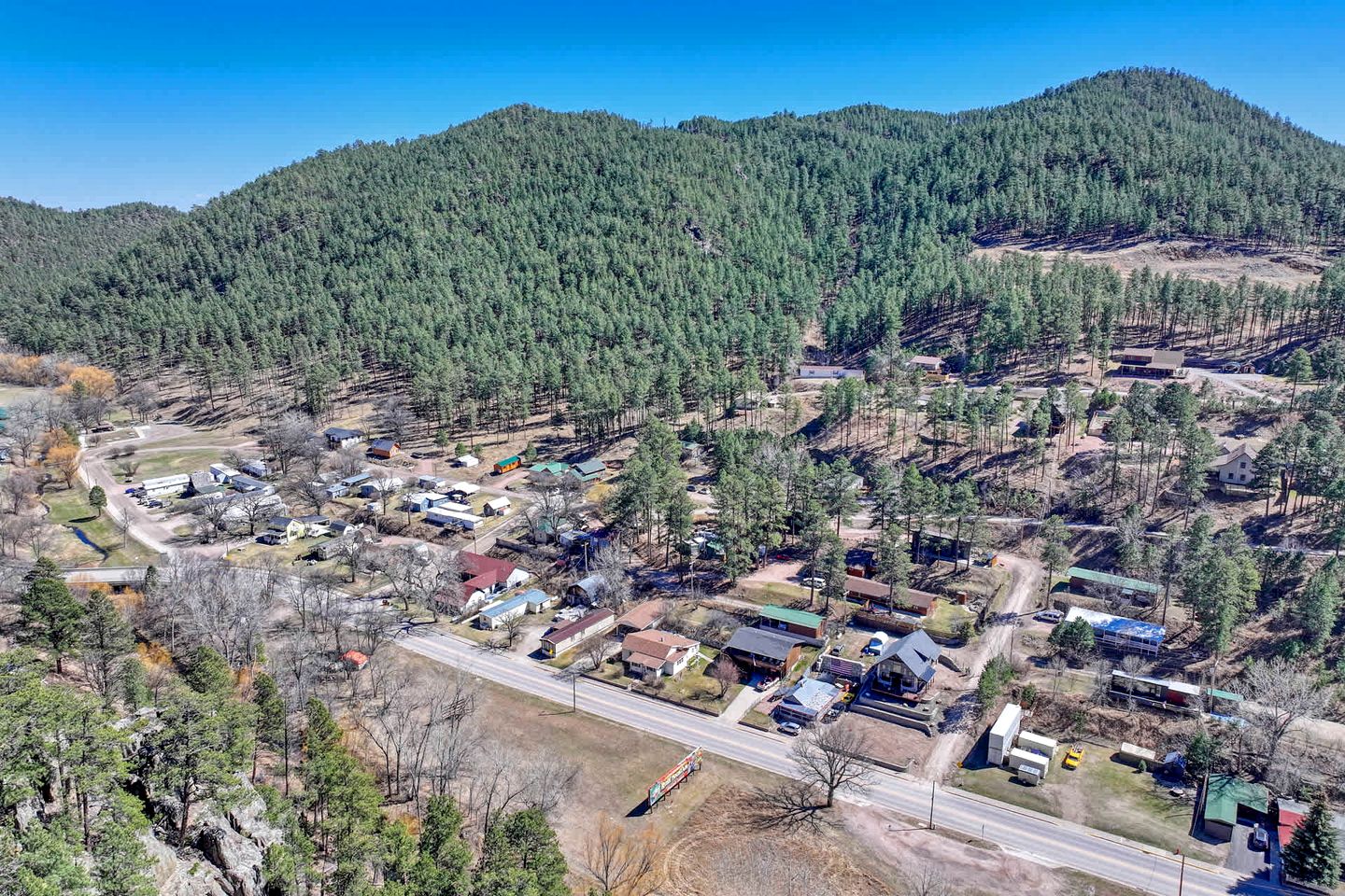 Luxury Black Hills Chalet with Hot Tub Near Mount Rushmore, Keystone SD