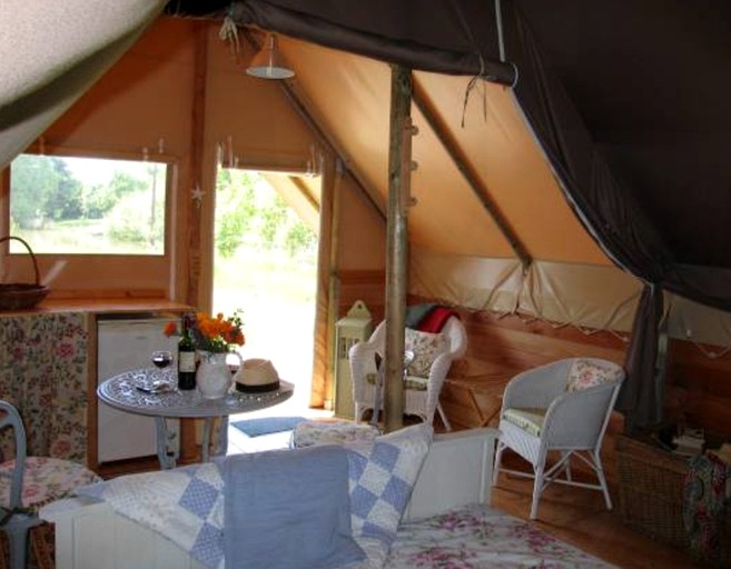 Tented Cabins (La Chapelle Themer, Pays de la Loire, France)