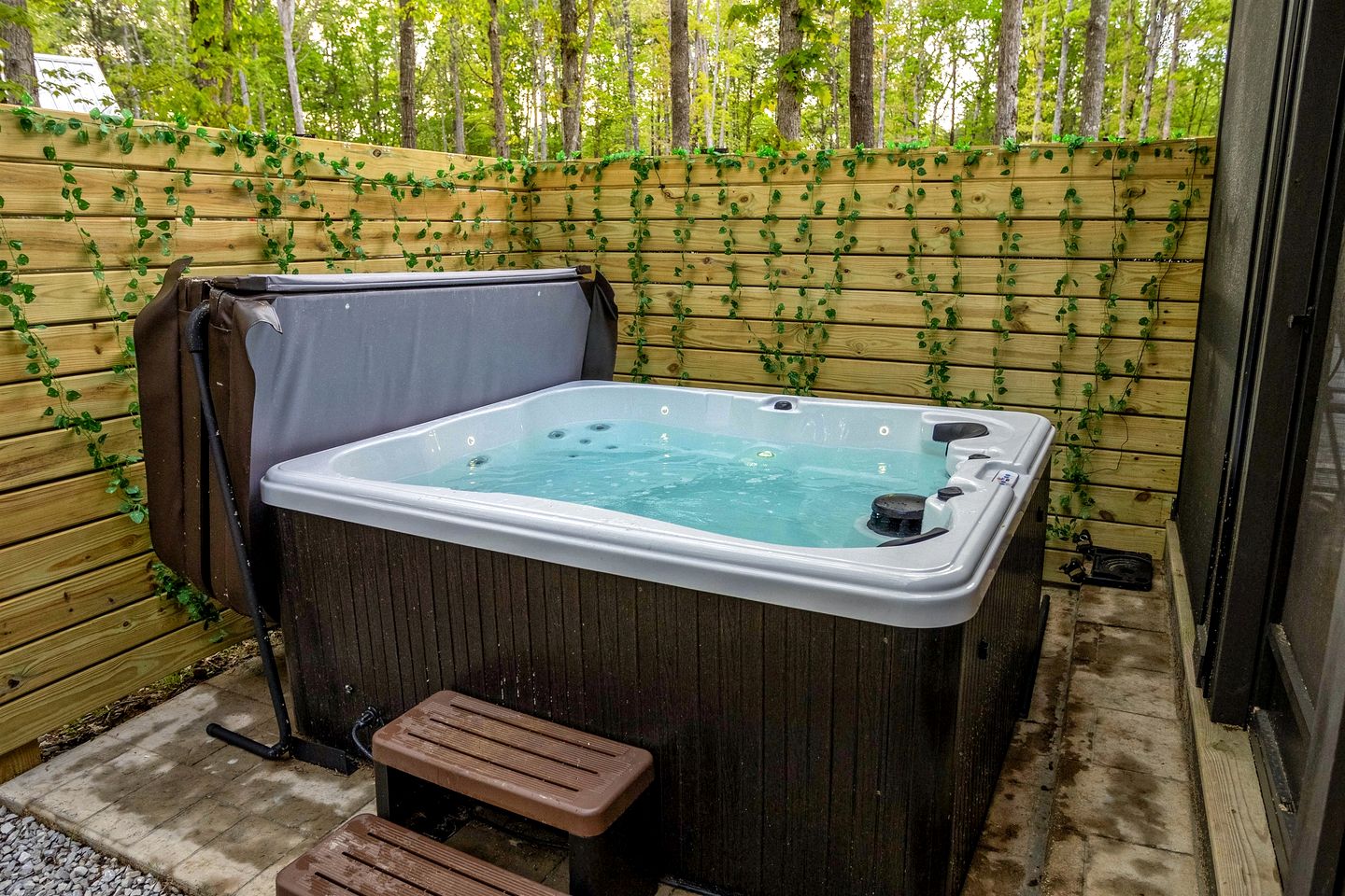 Whimsical Mountain Tiny House with Hot Tub near South Cumberland State Park Tennessee