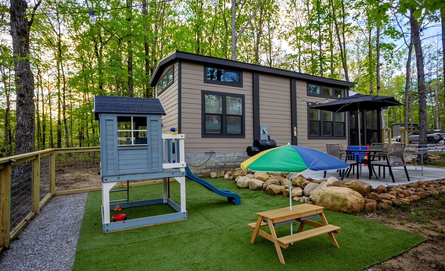 Cabins (United States of America, Monteagle, Tennessee)