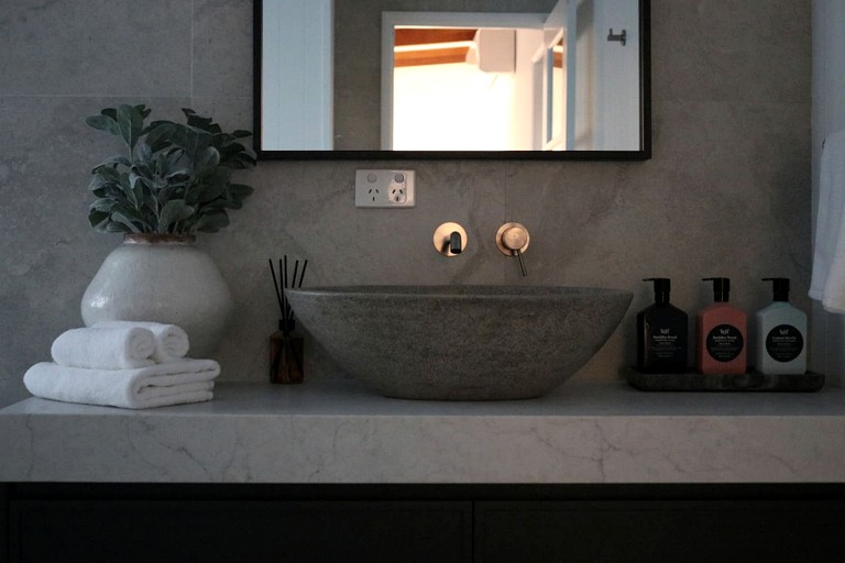 Cabins (Australia, Neumgna, Queensland)