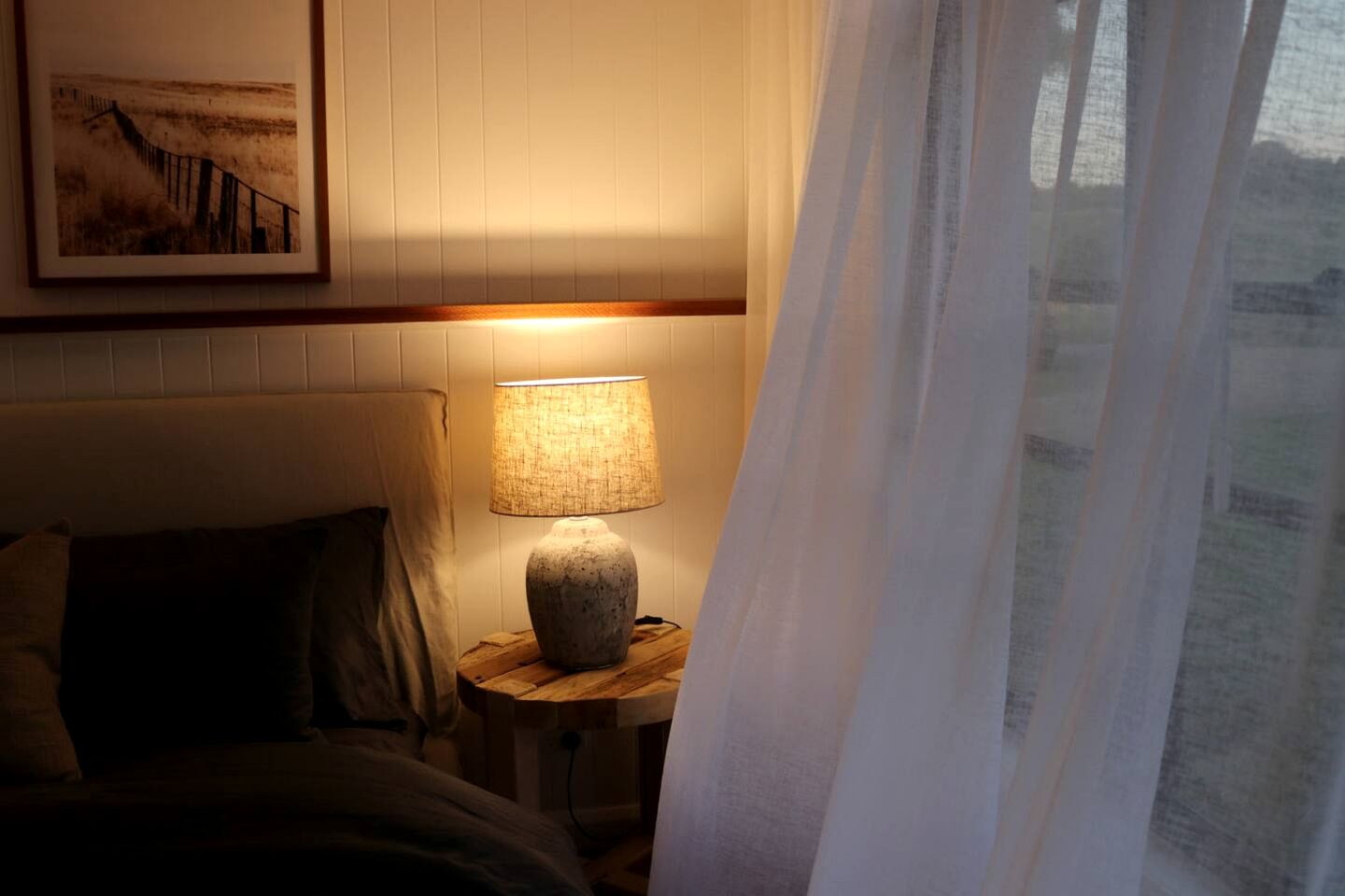 Stunning Cabin with a Private Hot Tub and Views of Bunya Mountain, Perfect for a Queensland Getaway