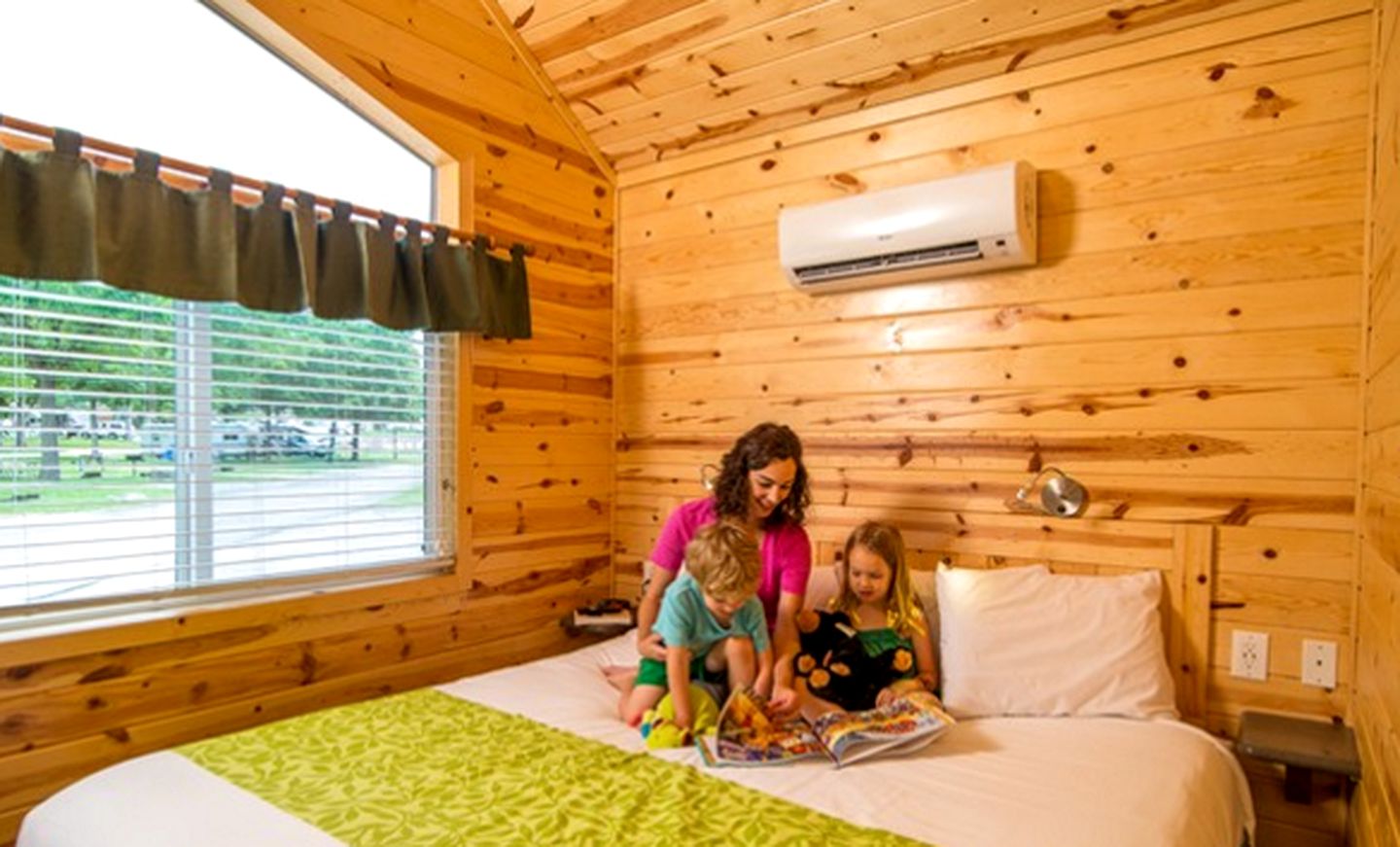 Dog- and Kid-Friendly Cabin Rental near South Rim of Grand Canyon, Arizona