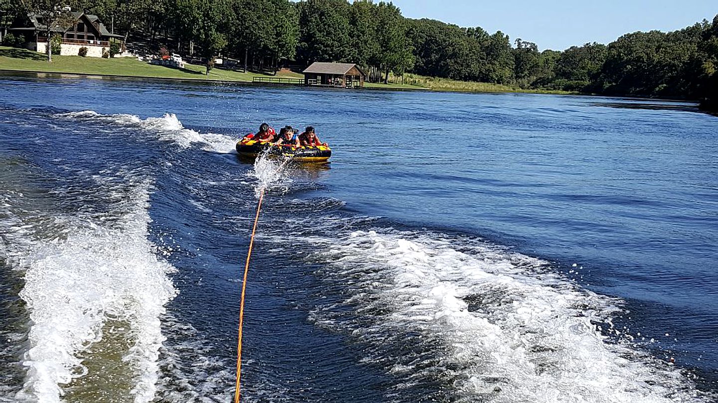 Luxurious Log Cabin Rental for Groups with Private Lake near Dallas, Texas