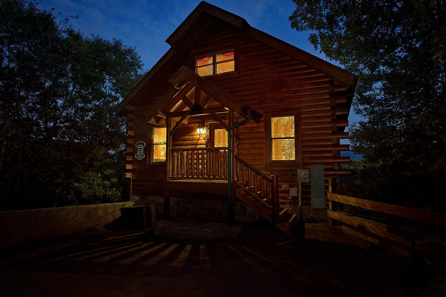 Stunning Vacation Rental in Sevierville with Private Hot Tub and Games Room, and Amazing Mountain Views