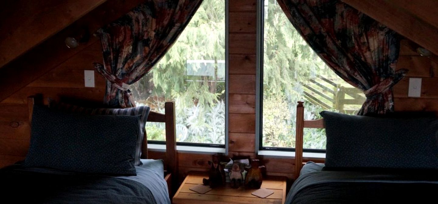 Spacious Vacation Rental with Spectacular Views near Eskdale in Hawke's Bay, New Zealand