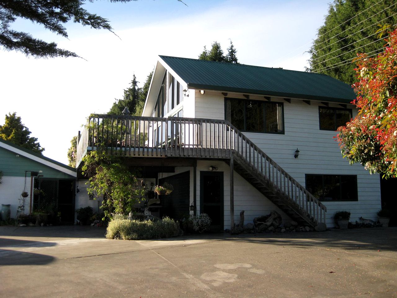 Spacious Vacation Rental with Spectacular Views near Eskdale in Hawke's Bay, New Zealand