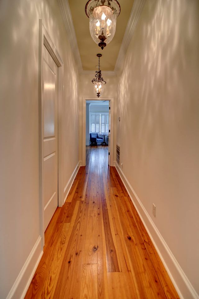 Luxurious Secluded Vineyard Estate with Private 32-Acre Vineyard & Fireplace Porch near Downtown Nashville, Georgia