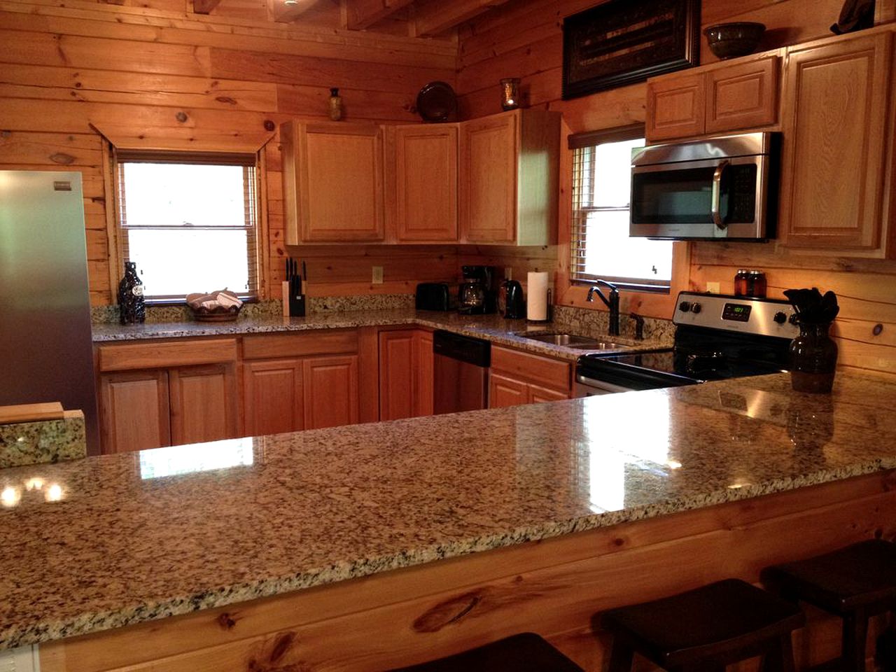 Large Tennessee Cabin Rental for Group Getaways