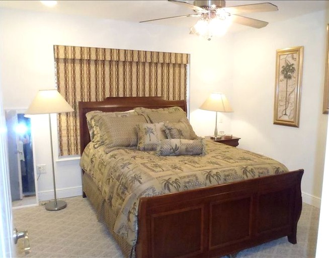 The Great Escape River House RIVER RETREAT, Vacation Rentals