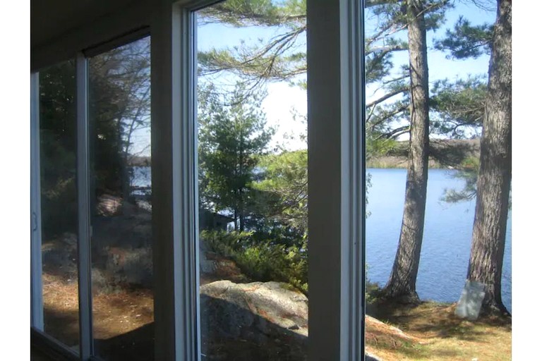 Villas (Canada, Godfrey, Ontario)