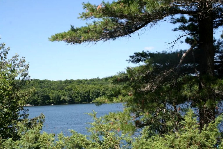 Villas (Canada, Godfrey, Ontario)