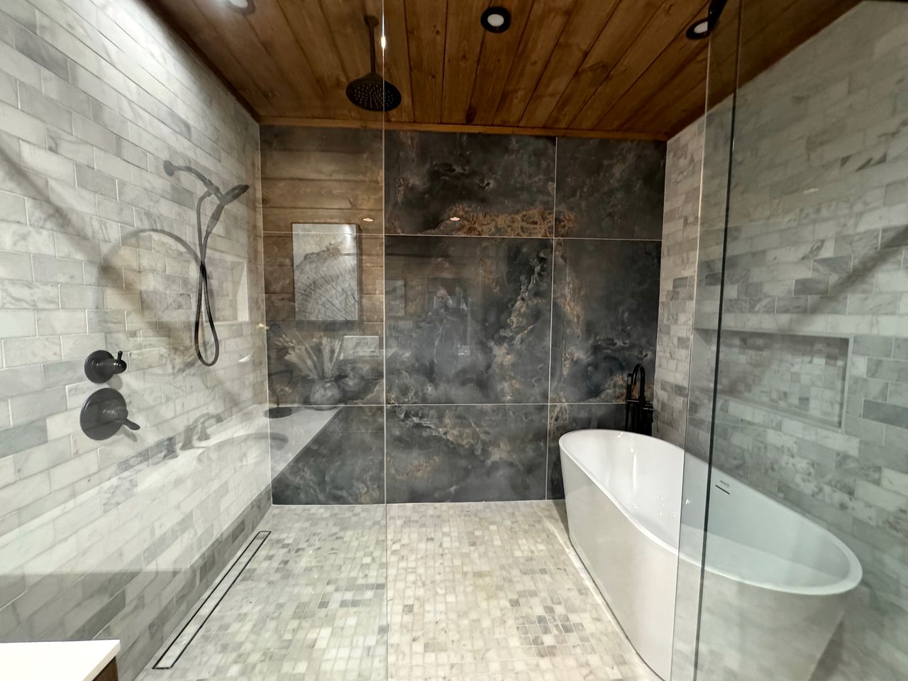 Gorgeous Cabin with Indoor Pool, Fireplace and Barbecue in Sevierville, Tennessee