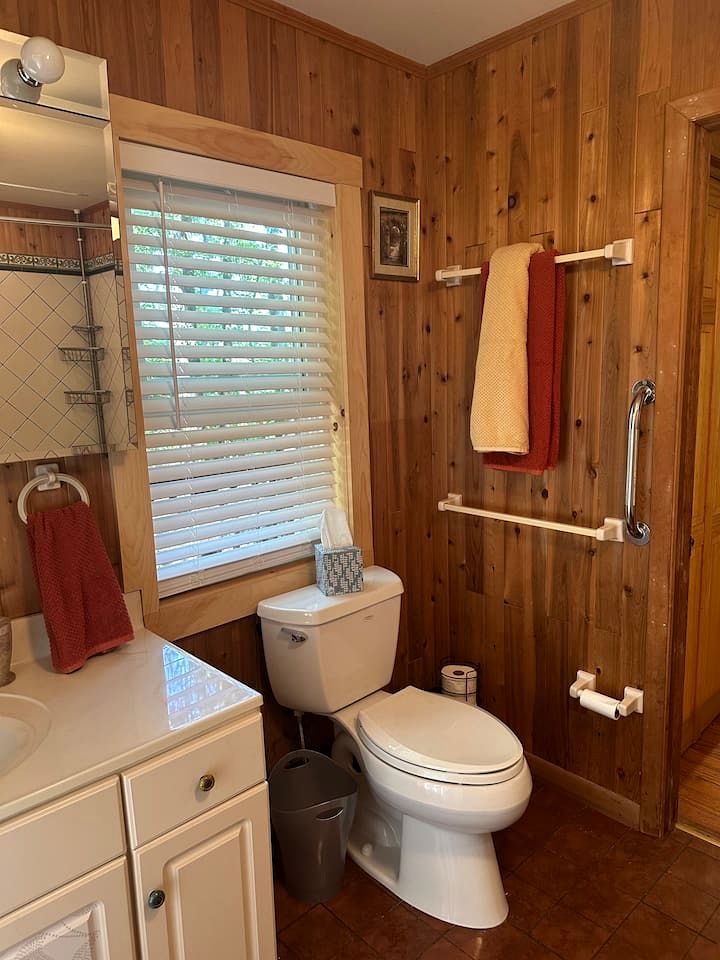 Hidden Countryside Gem with Fire Pit & Tranquil Setting in Aspers, Pennsylvania