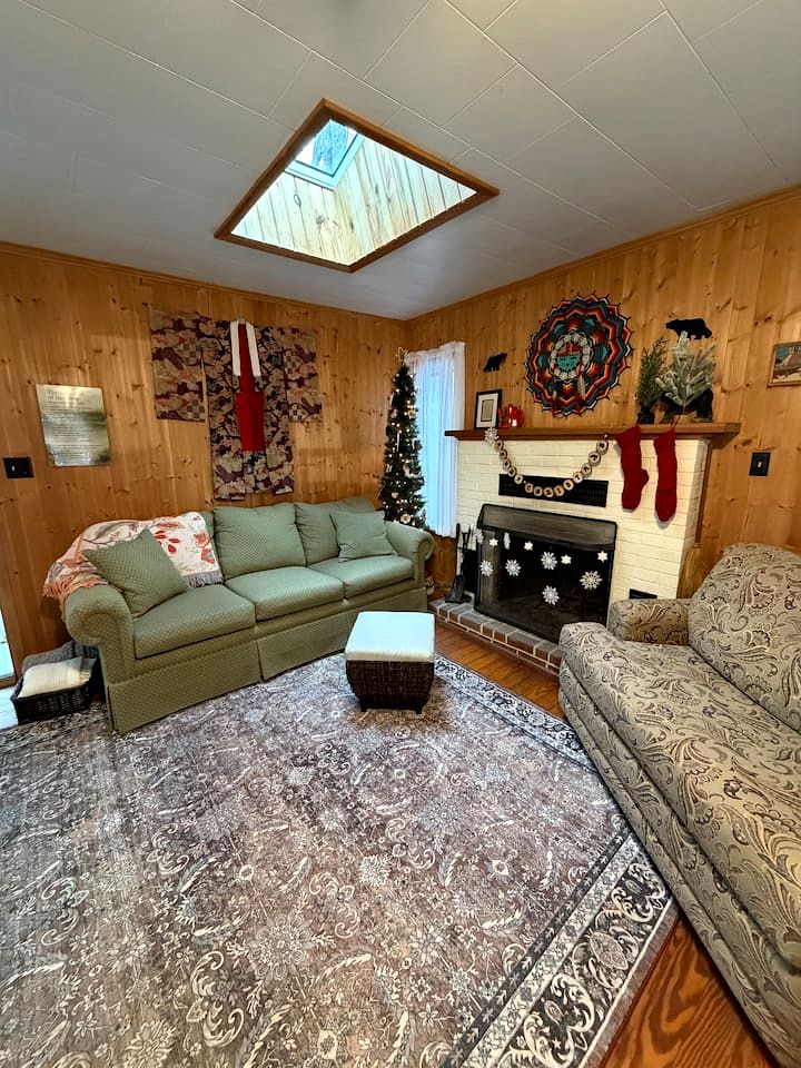 Hidden Countryside Gem with Fire Pit & Tranquil Setting in Aspers, Pennsylvania